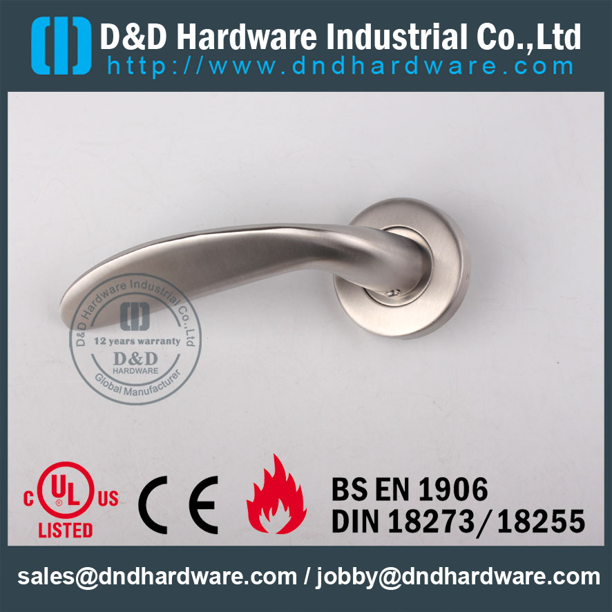 D & D Hardware-Metal Door SS304 Poignée de porte à porte pleine DDSH019