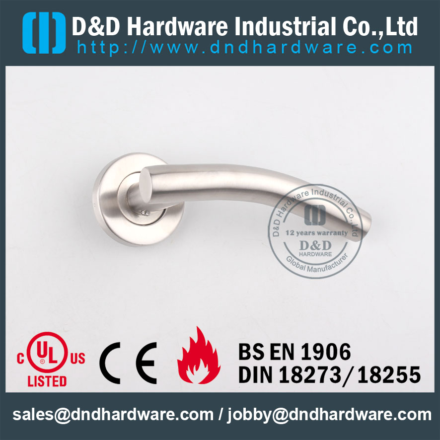 D & D Hardware-SS304 Poignée de porte creuse DDTH005