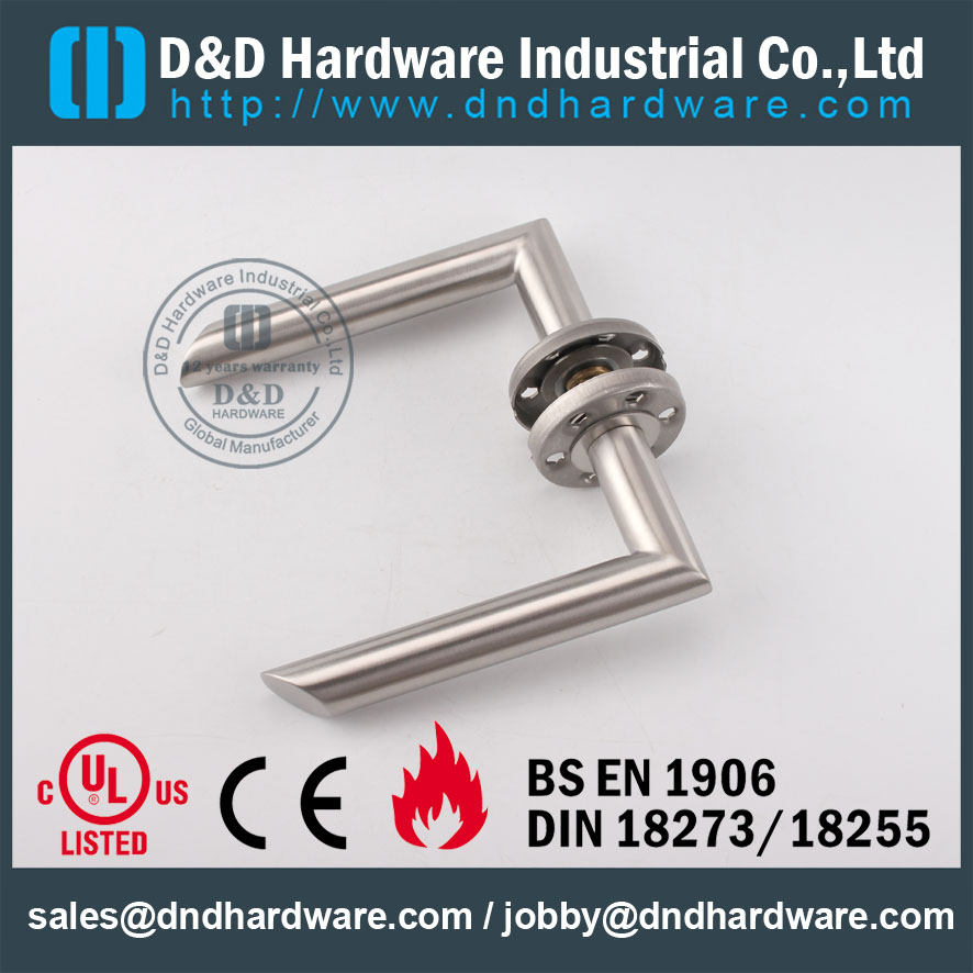 D & D Hardware-Fire Tube de tuyau de porte DDTH012