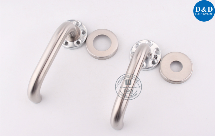 Creux U Forme Levier Poignée de porte-D & D Hardware
