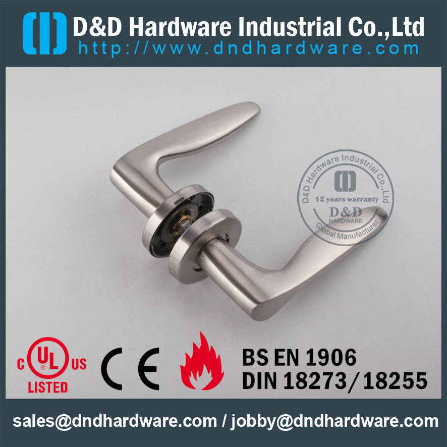 Certificat D & amp Hardware-CE SS304 Poignée de porte pleine DDSH008