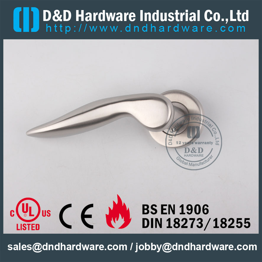 D & amp Hardware-CE Poignée de levier de porte en acier inoxydable DDSH025