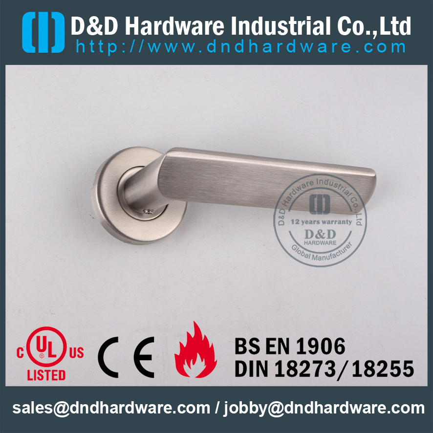 D & D Hardware-Door Quincaillerie de bâtiment Poignée massive DDSH011