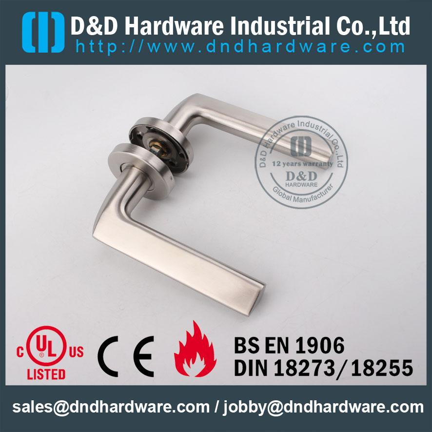 D & amp Hardware - Poignée de porte pleine en acier inoxydable 304 DDSH016