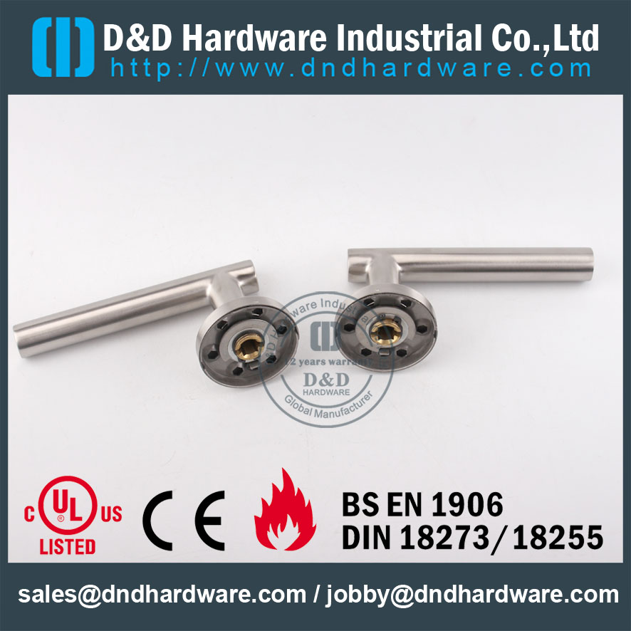 D & amp Hardware-SS304 Poignée creuse pour porte en bois DDTH009