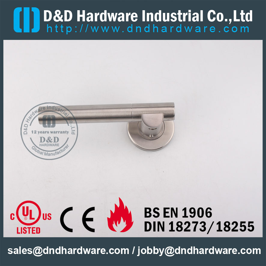 D & D ferrure de porte en acier inoxydable 304 poignée solide DDSH018