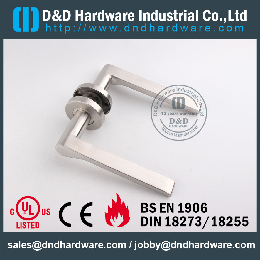 D & amp Hardware - Quincaillerie de construction Poignée de levier de porte DDTH022