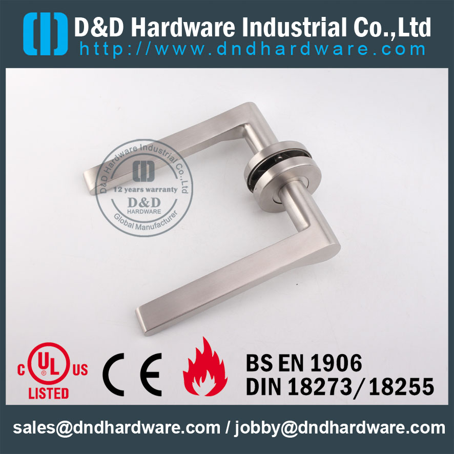 D & amp Hardware-Europe SS304 Poignée de levier de porte DDTH022
