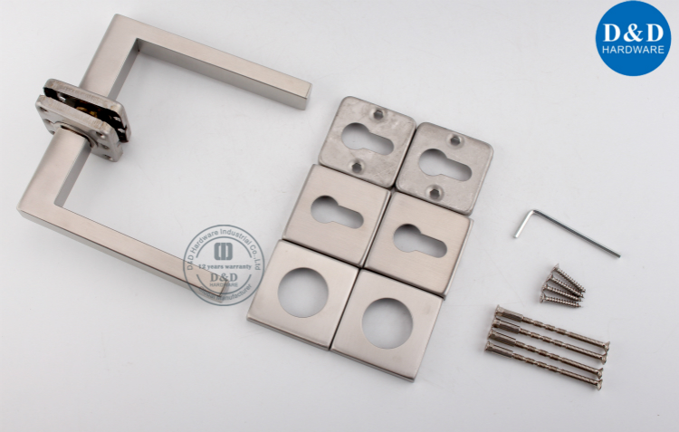 Quincaillerie de poignée de porte en acier inoxydable 304