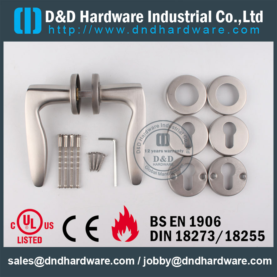 D & D Hardware-Hardware - Quincaillerie architecturale Coulée Poignée de porte pleine DDSH008