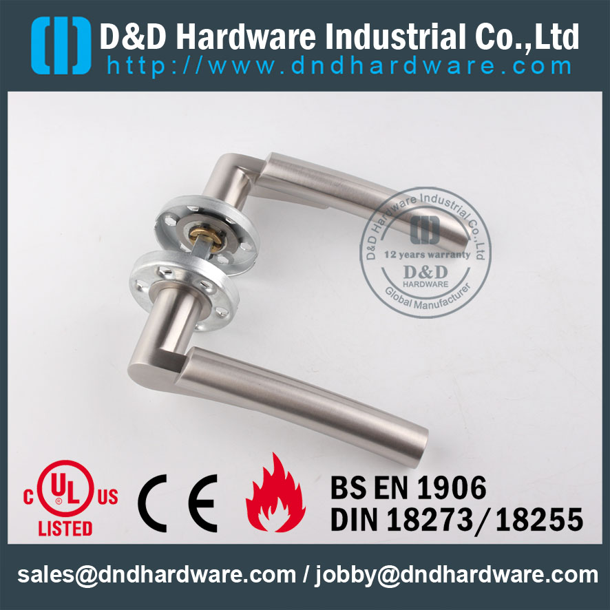 D & amp Hardware-SS304 Poignée de porte à porte pleine DDSH017