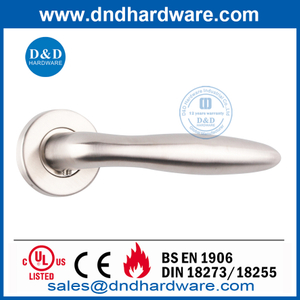 Poignée de porte à levier massif en acier inoxydable pour porte lourde DDSH024