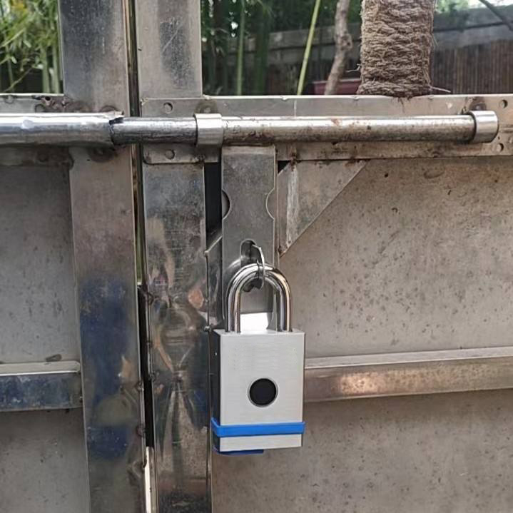 Préparette d'empreintes digitales étanche avec application Heavy Duty Rust Roust Crémac