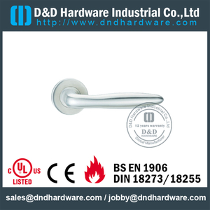 SS316 Poignée de porte chromée interne Soudage creux pour l'hôtel Single DOOR-DDTH036