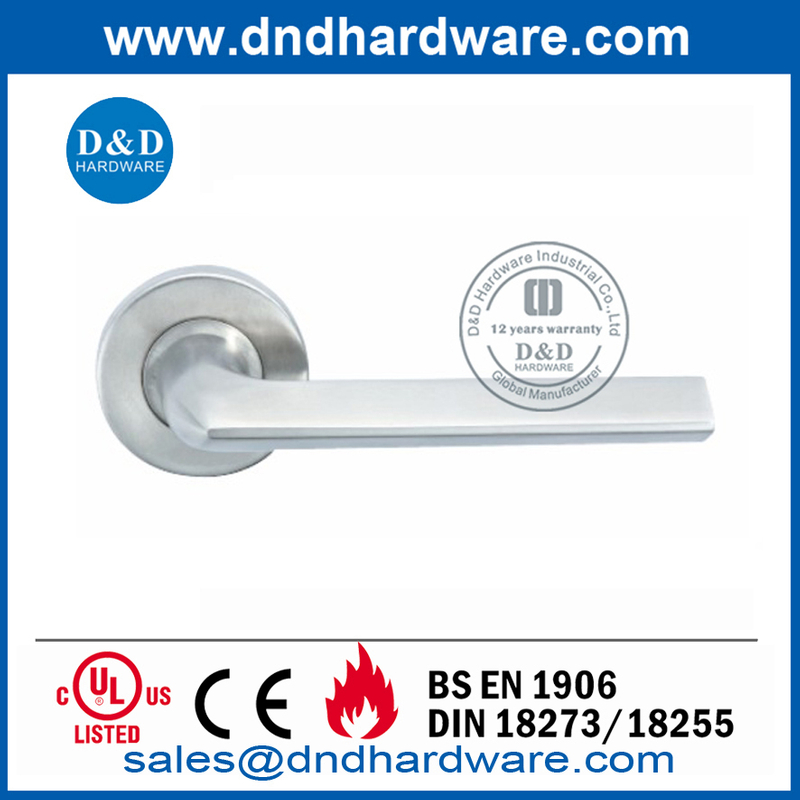 Poignée de porte décorative en acier inoxydable solide de bonne qualité-DDSH016