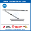 Aluminium caché au-dessus de la tête.
