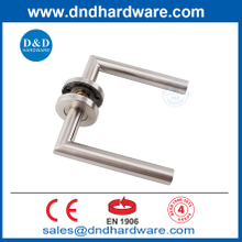 Poignée de porte de maison EN1906 Levier d'intimité en acier inoxydable Handle-DDTH003