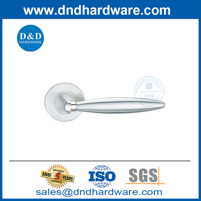 Poignées de porte intérieure modernes en acier inoxydable pour porte en métal-DDSH033