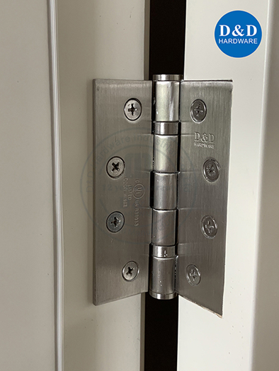 charnières de porte