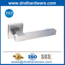 Conception simple en acier inoxydable carré le levier de levier de tube creux poignée de porte-DDTH048