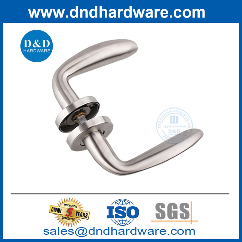 Styles de poignée de porte intérieure Poignons de porte d'entrée en acier inoxydable-DDSH019